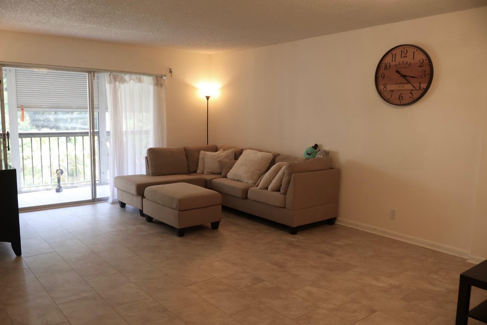 Listing photo 4 for 7080 Nova Drive Unit#307b, Davie, FL, 33317
