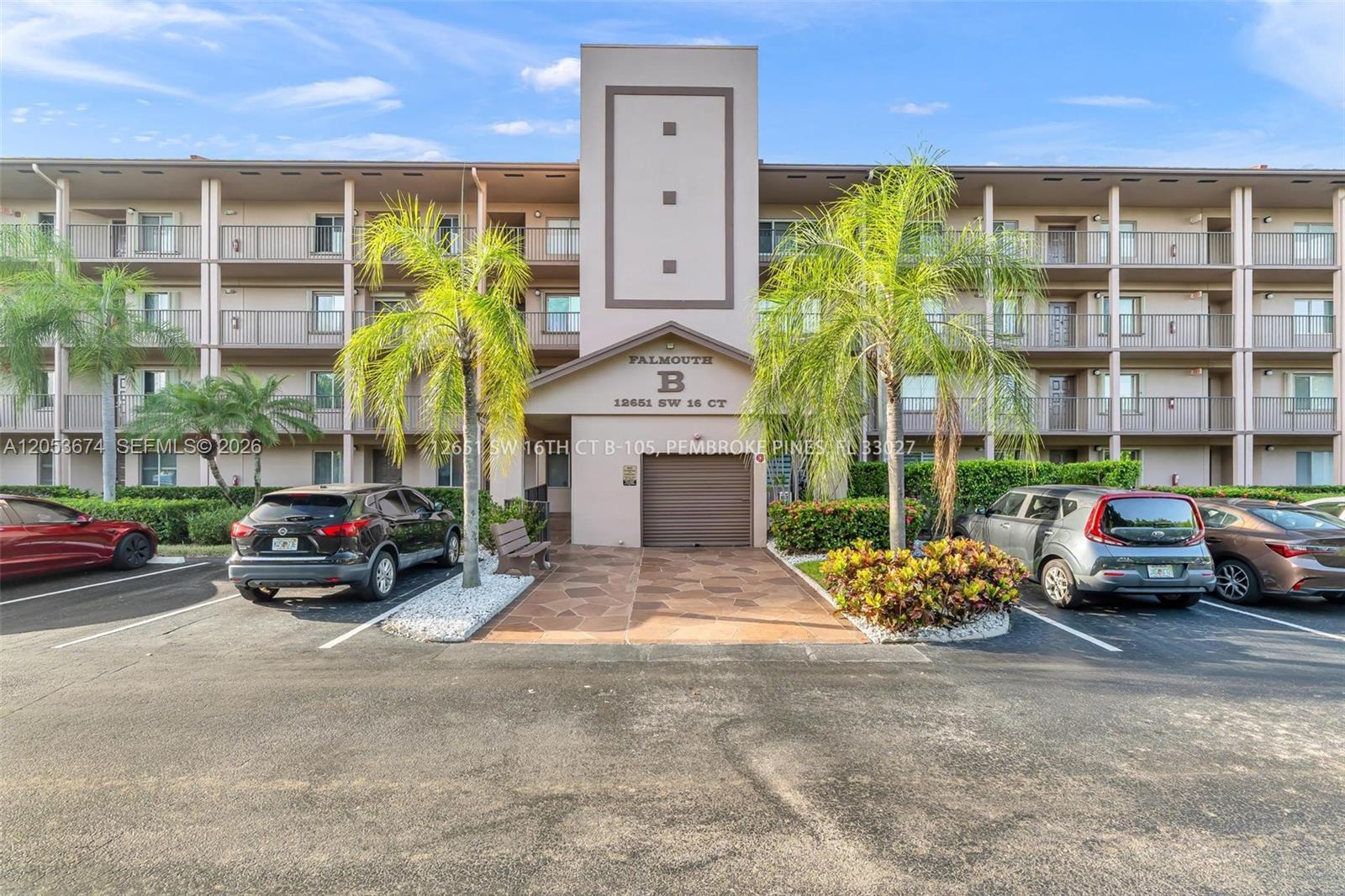 Listing photo 4 for 12651 SW 16th Ct Unit#105B, Pembroke Pines, FL, 33027