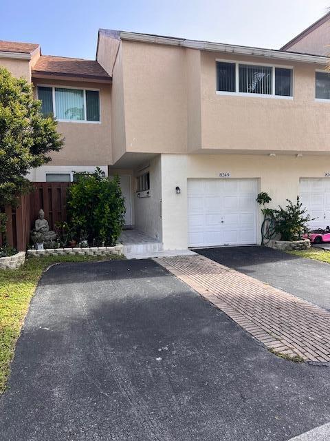 Listing photo 2 for 8249 NW 9TH Street Unit#5, Plantation, FL, 33324