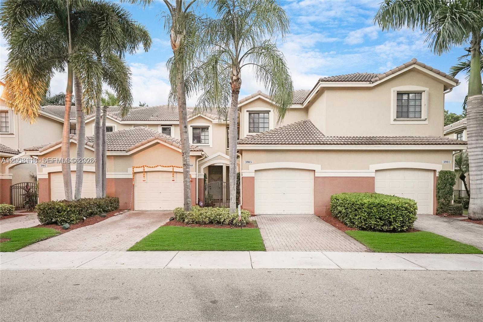 Listing photo 2 for 3903 Tree Top Dr Unit#3903, Weston, FL, 33332