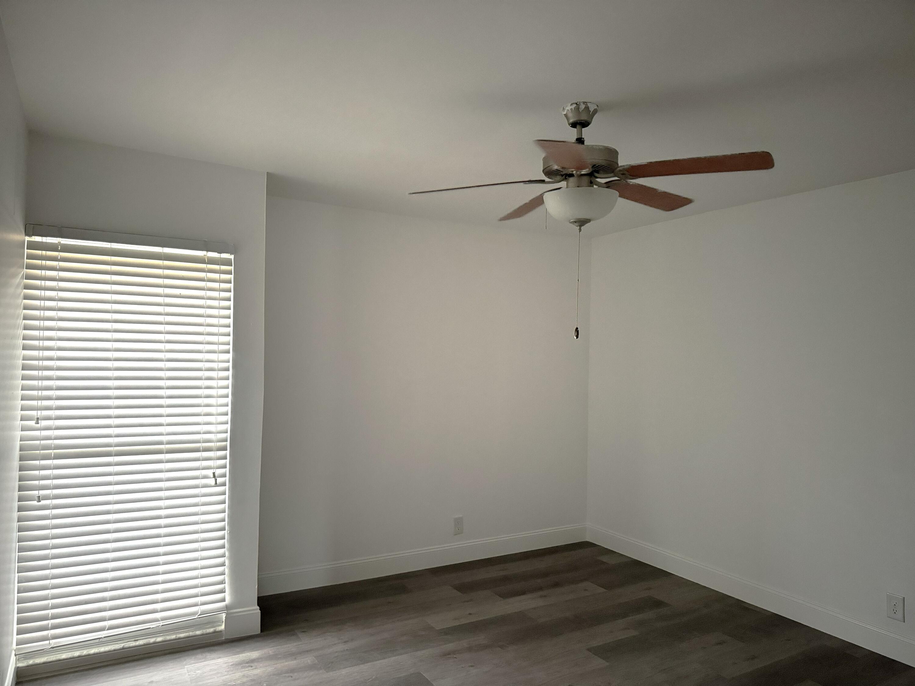 Listing photo 4 for 855 NW 80th Way Unit#6, Plantation, FL, 33324