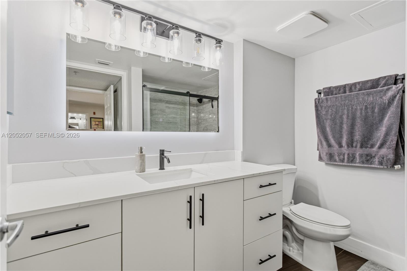 Listing photo 2 for 2640 S University Dr Unit#111, Davie, FL, 33328