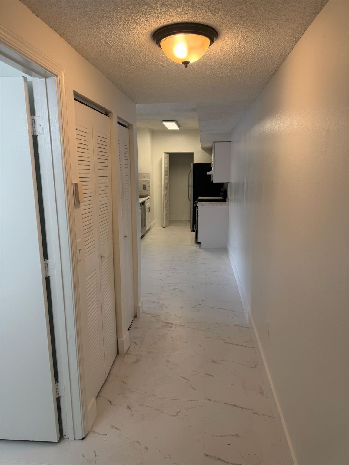Listing photo 4 for 3221 Sabal Palm Manor Unit#105, Davie, FL, 33024