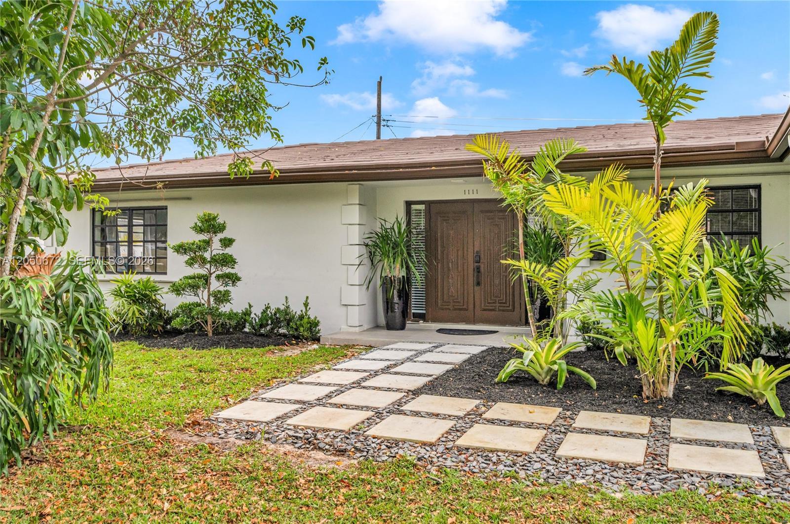 Listing photo 3 for 1111 NW 70th Ter Unit#1111, Plantation, FL, 33313