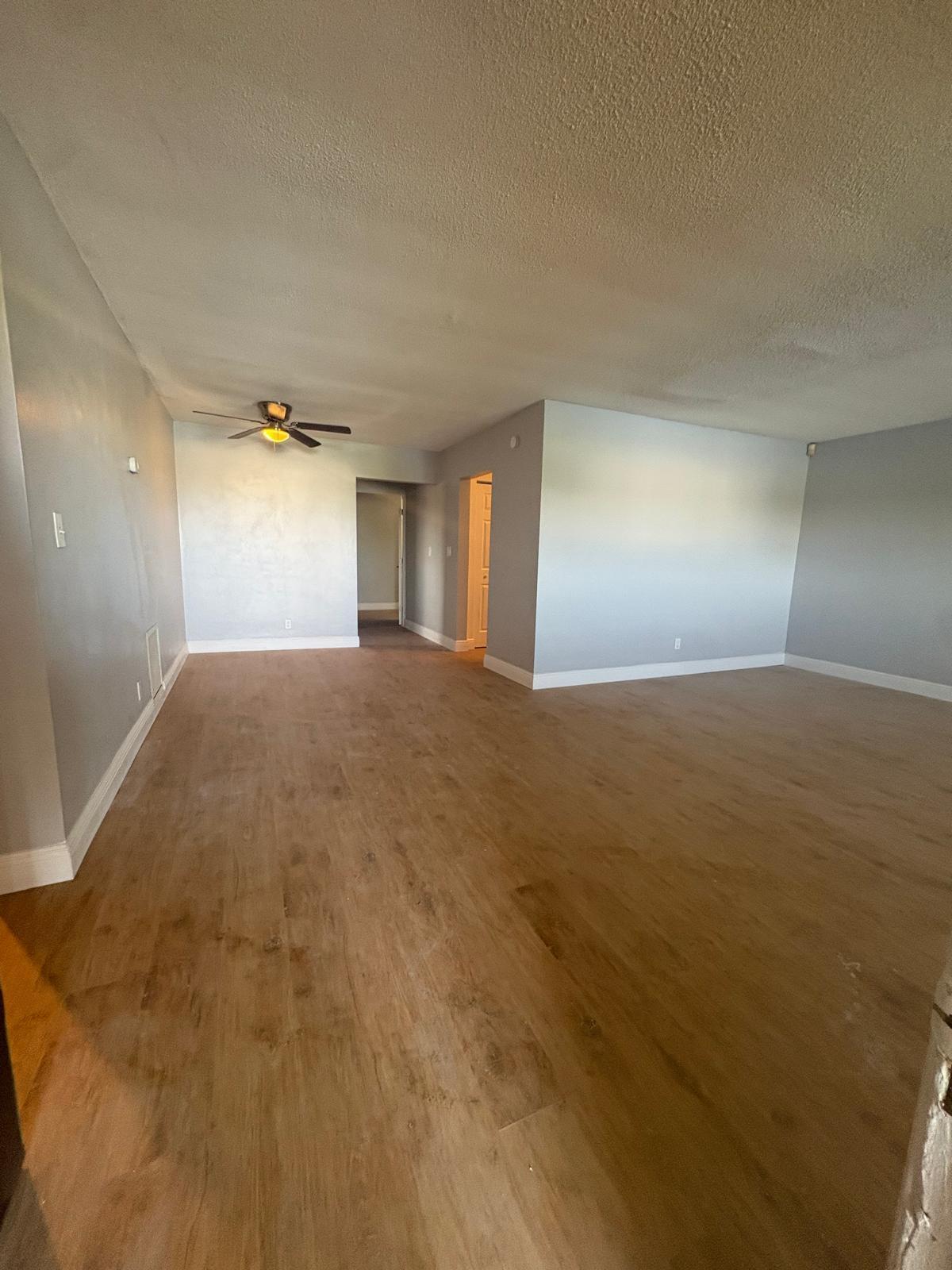 Listing photo 3 for 5861 NW 16th Place Unit#312, Sunrise, FL, 33313