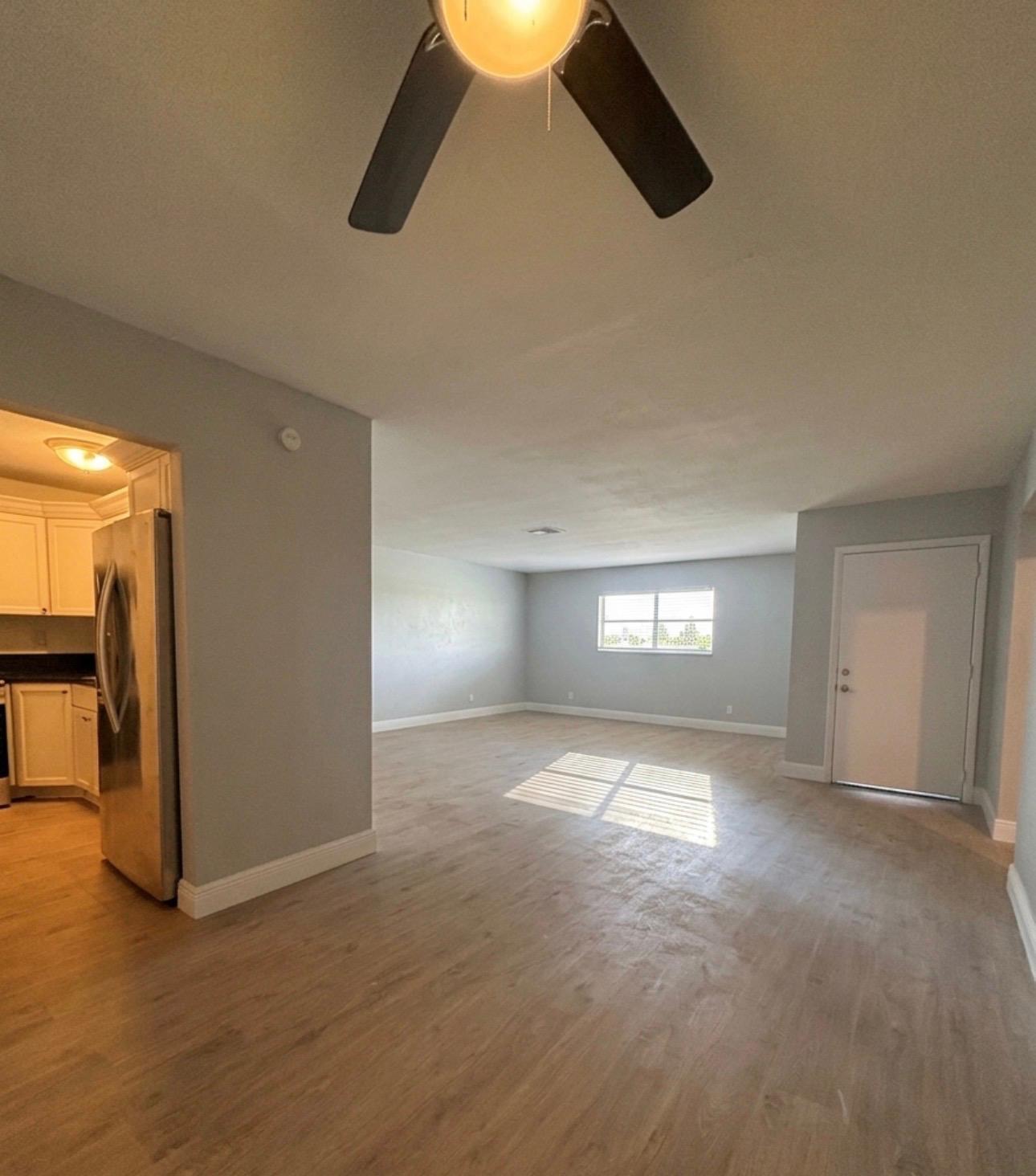 Listing photo 4 for 5861 NW 16th Place Unit#312, Sunrise, FL, 33313