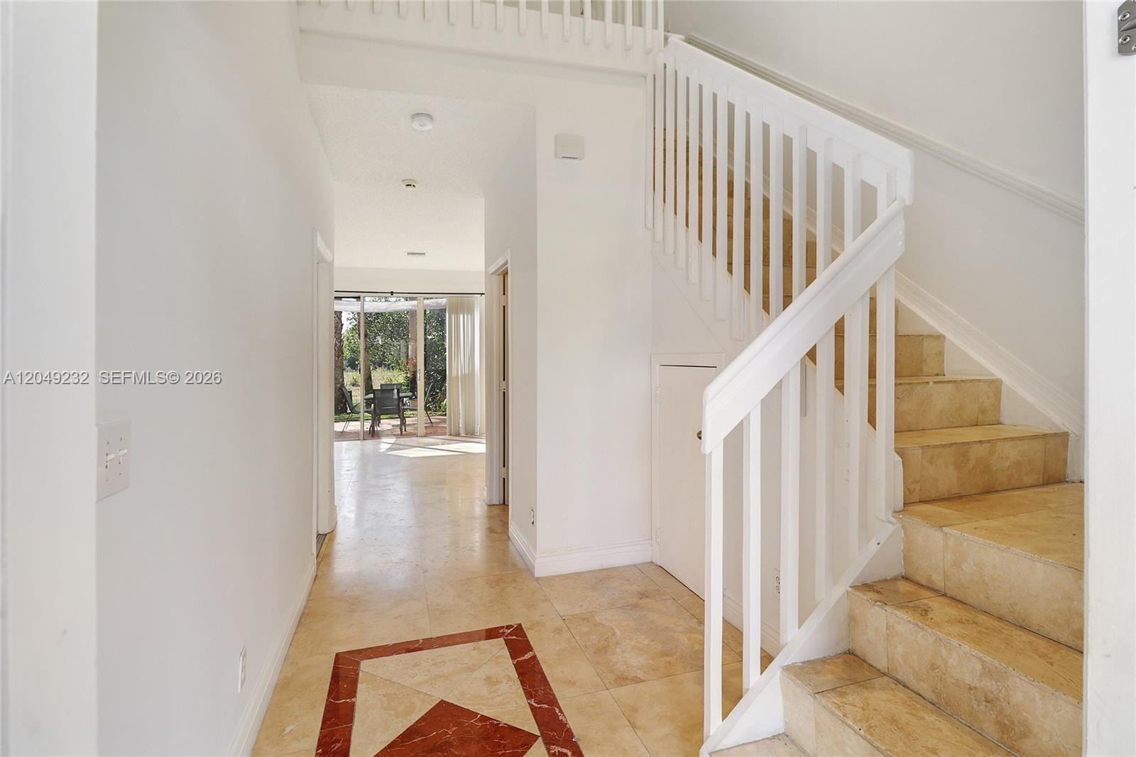 Listing photo 1 for 13212 NW 8th St Unit#13212, Pembroke Pines, FL, 33028