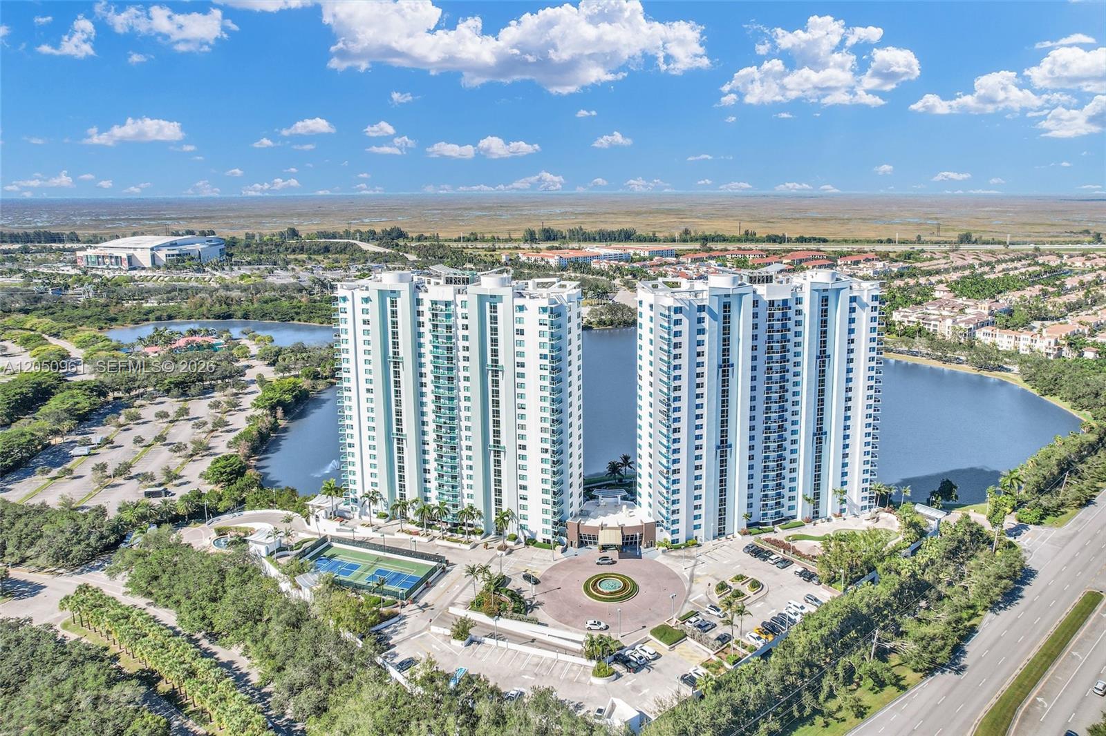 Listing photo 5 for 2681 N Flamingo Rd Unit#1903S, Sunrise, FL, 33323