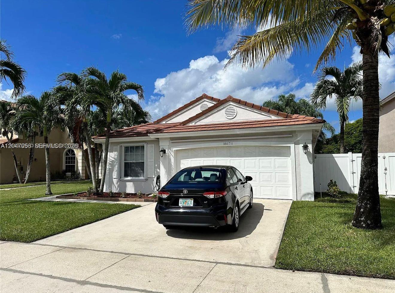 Listing photo 4 for 18171 NW 18th St, Pembroke Pines, FL, 33029
