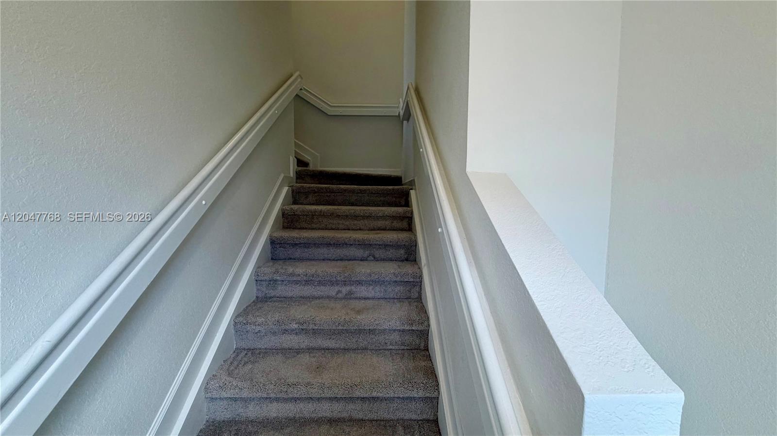 Listing photo 5 for 15601 SW 280 Unit#1, Miami, FL, 33032