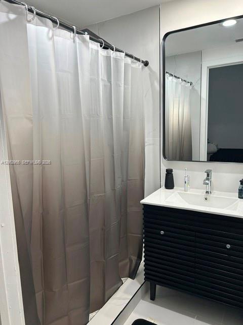 Listing photo 13 for 725 SW 148th Ave Unit#503, Sunrise, FL, 33325