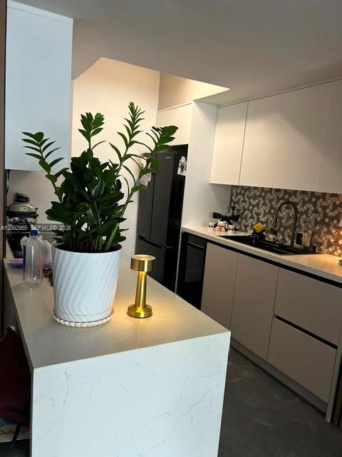 Listing photo 3 for 725 SW 148th Ave Unit#503, Sunrise, FL, 33325
