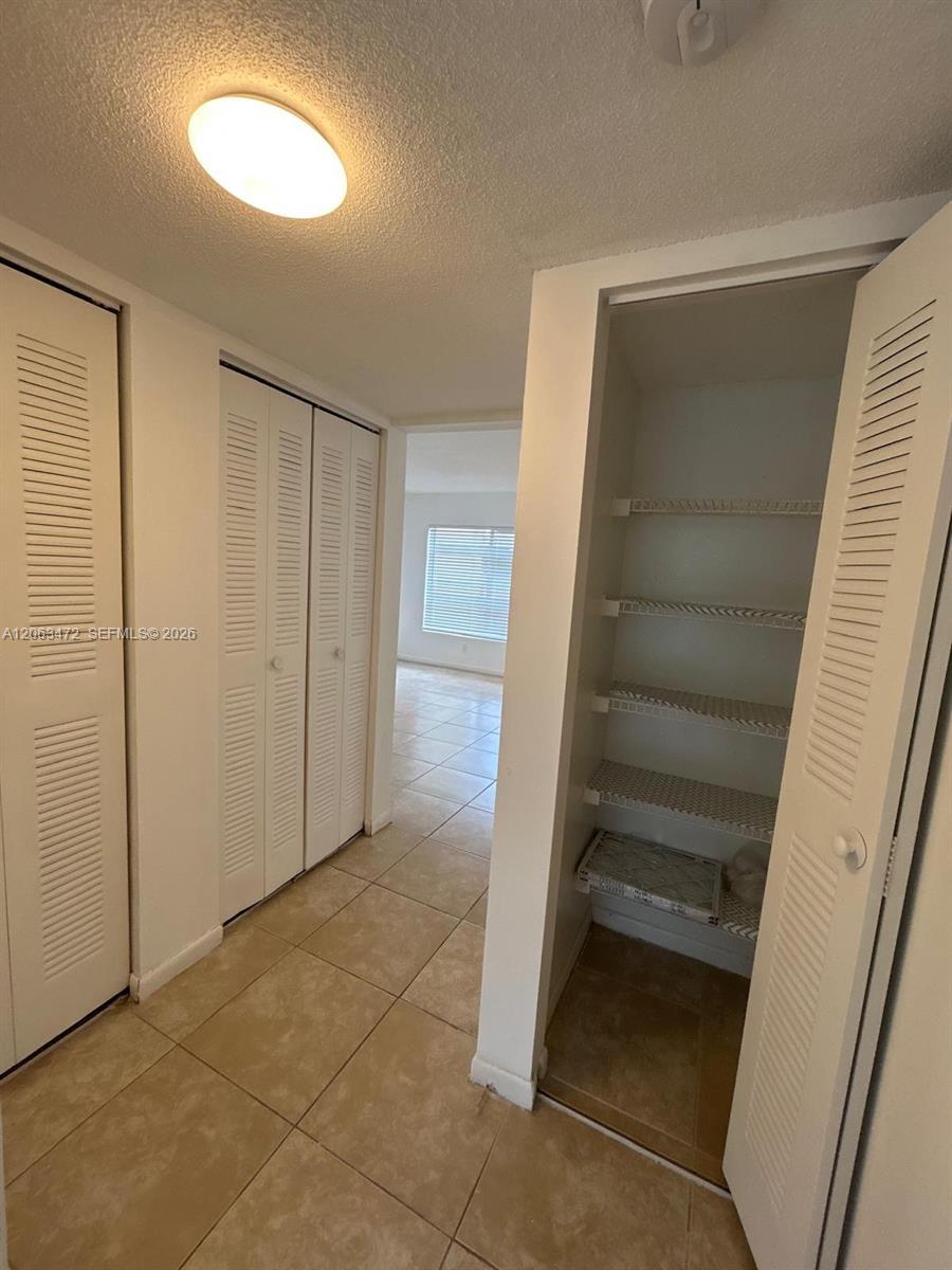 Listing photo 12 for 815 W Boynton Beach Blvd Unit#5-103, Boynton Beach, FL, 33426