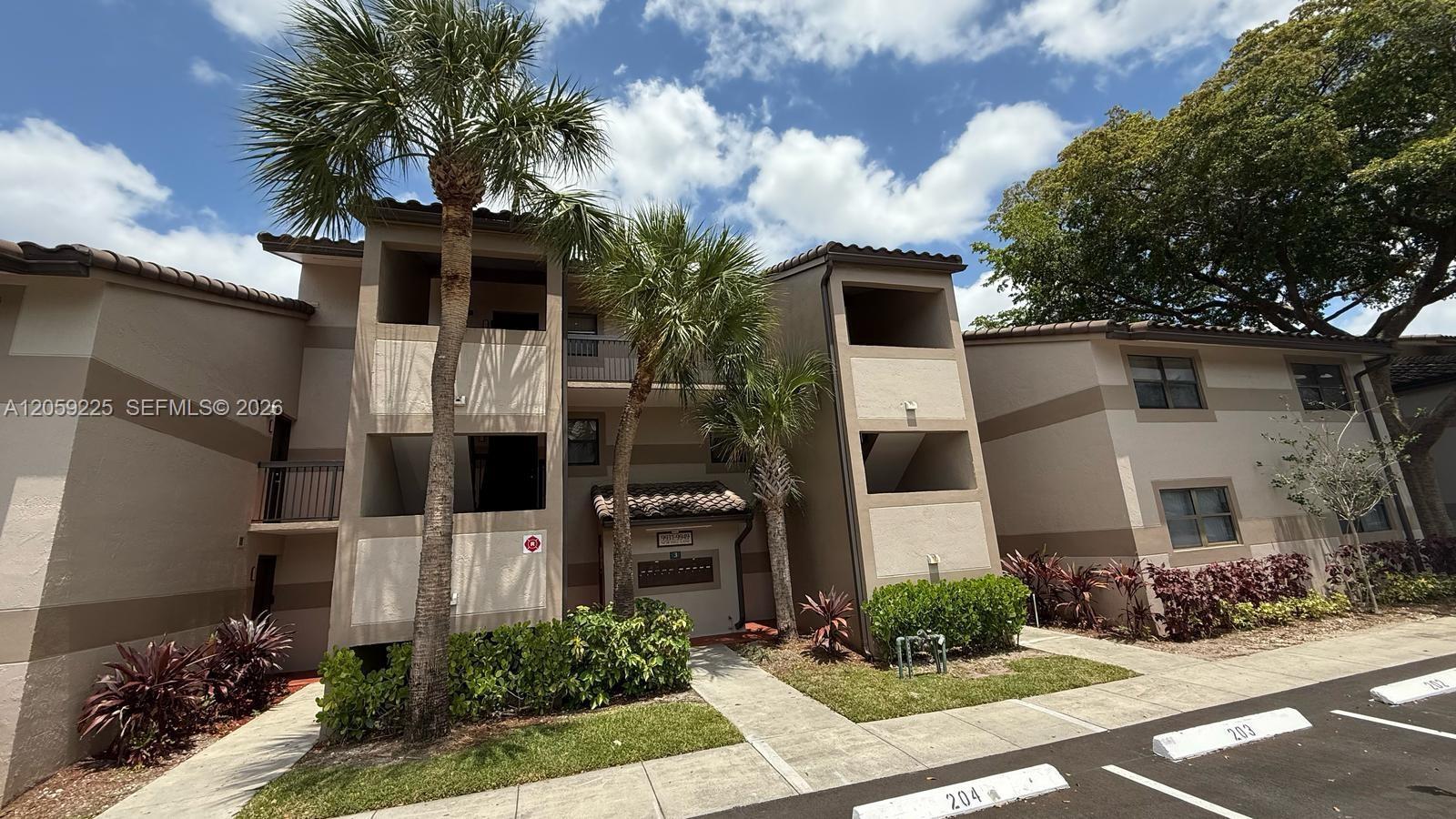 Listing photo 15 for 9933 Nob Hill Ln Unit#9933, Sunrise, FL, 33351