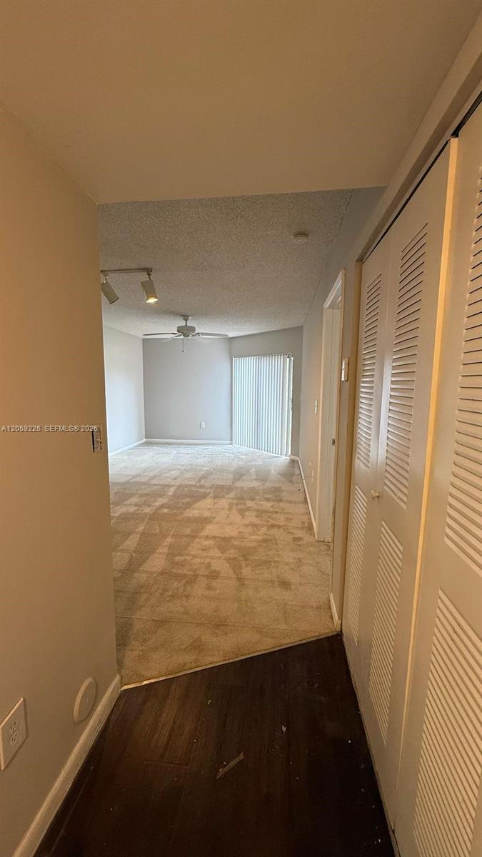 Listing photo 4 for 9933 Nob Hill Ln Unit#9933, Sunrise, FL, 33351