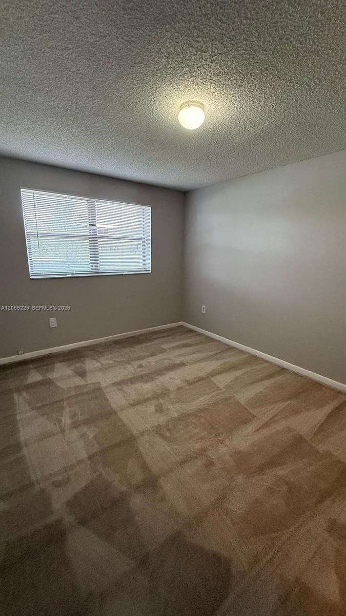 Listing photo 10 for 9933 Nob Hill Ln Unit#9933, Sunrise, FL, 33351