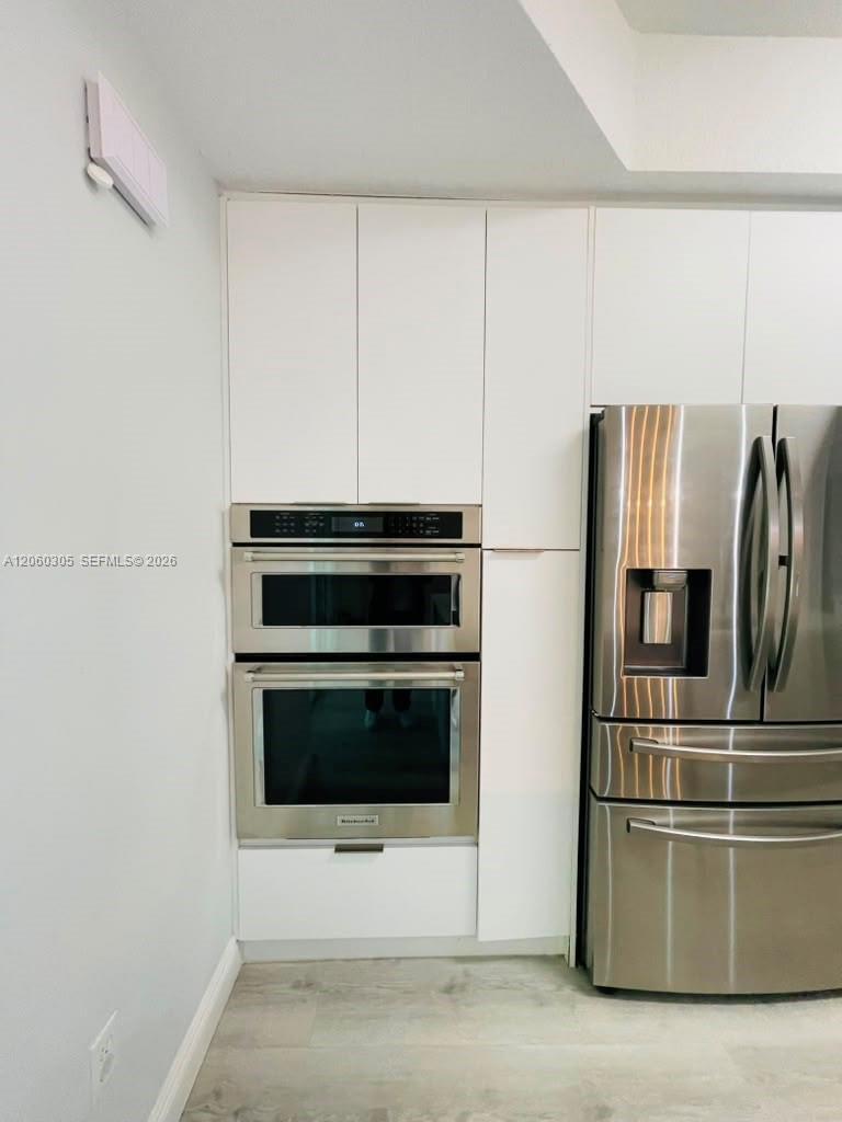 Listing photo 6 for 790 SW 107th Ave Unit#301, Pembroke Pines, FL, 33025