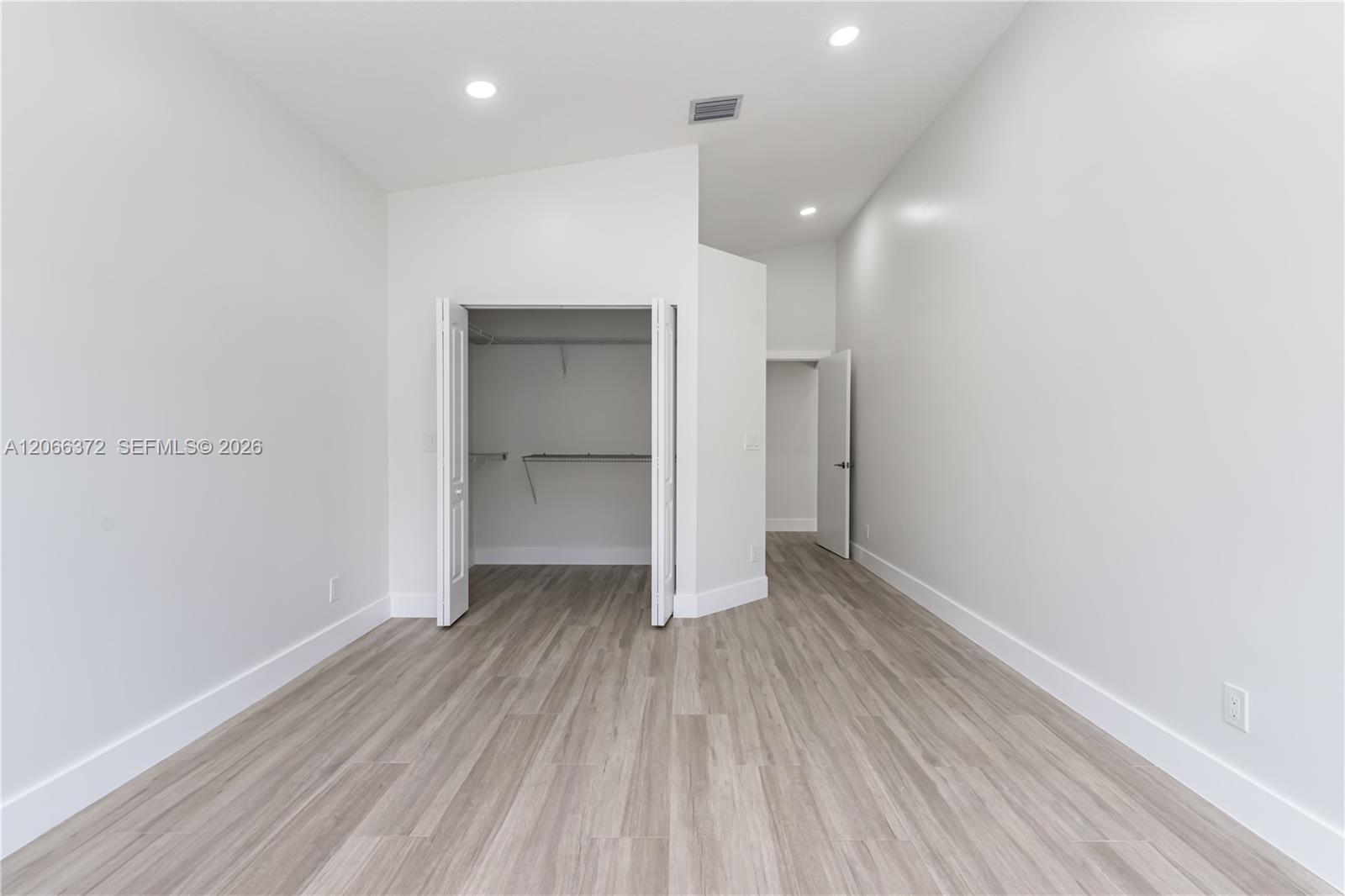 Listing photo 13 for 15130 SW 49th CT Unit#15130, Davie, FL, 33331