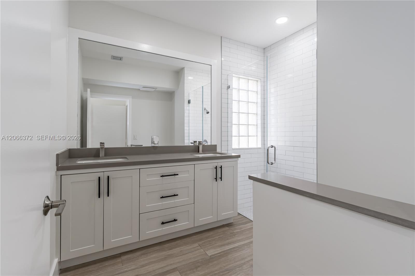 Listing photo 15 for 15130 SW 49th CT Unit#15130, Davie, FL, 33331