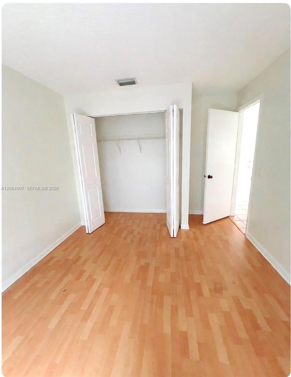 Listing photo 15 for 1064 Cedar Falls Dr Unit#n/a, Weston, FL, 33327