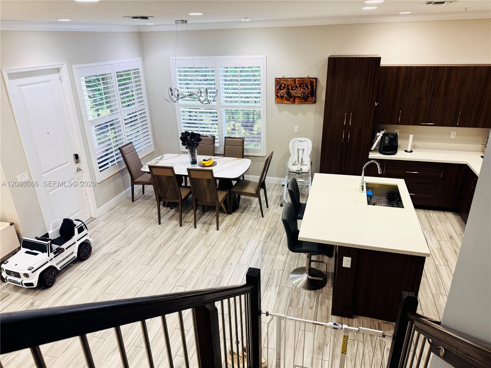 Listing photo 14 for 12403 NW 18th Ct Unit#12403, Pembroke Pines, FL, 33028