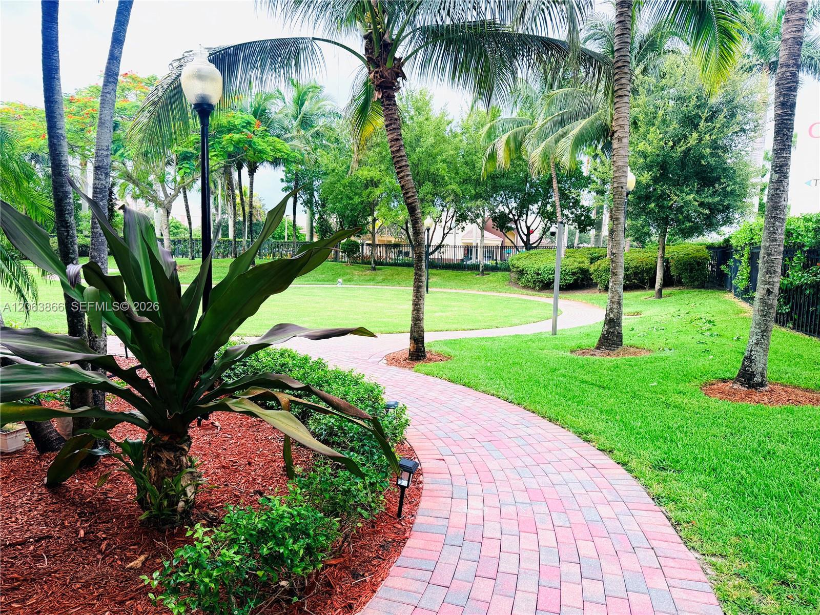 Listing photo 3 for 12403 NW 18th Ct Unit#12403, Pembroke Pines, FL, 33028