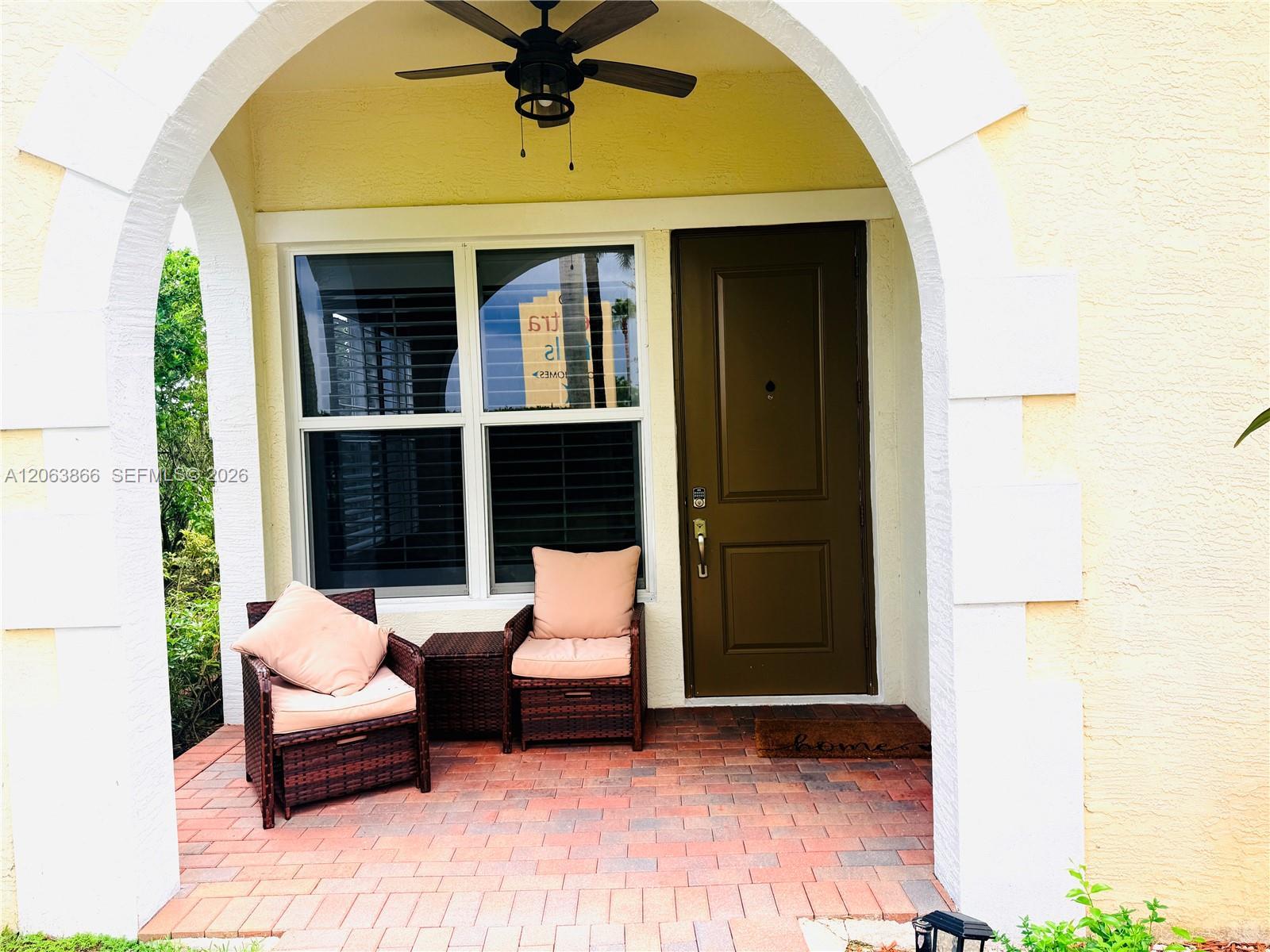 Listing photo 7 for 12403 NW 18th Ct Unit#12403, Pembroke Pines, FL, 33028