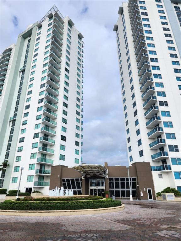 Listing photo 1 for 2681 N FLAMINGO Road Unit#1104 S, Sunrise, FL, 33323