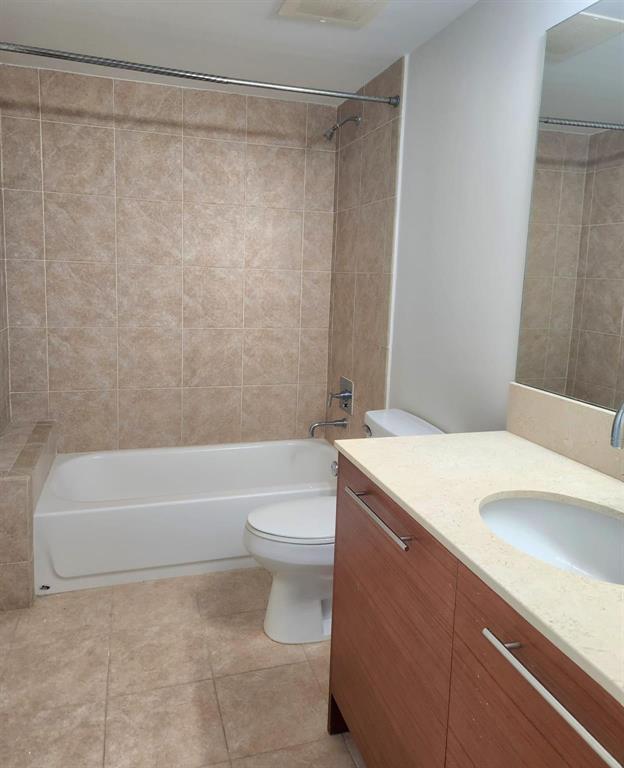 Listing photo 13 for 2681 N FLAMINGO Road Unit#1104 S, Sunrise, FL, 33323