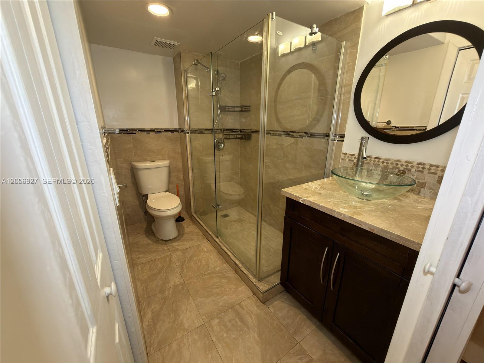 Listing photo 10 for 320 Racquet Club Rd Unit#104, Weston, FL, 33326