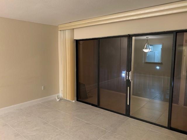 Listing photo 11 for 1021 MOCKINGBIRD Lane Unit#217, Plantation, FL, 33324
