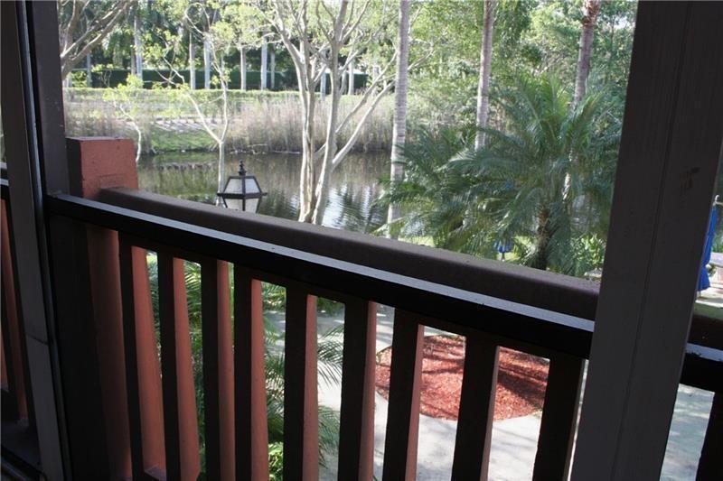 Listing photo 13 for 1021 MOCKINGBIRD Lane Unit#217, Plantation, FL, 33324