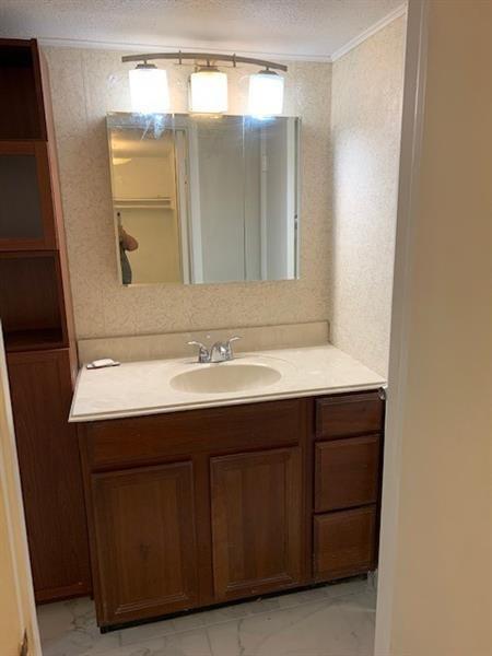 Listing photo 8 for 1021 MOCKINGBIRD Lane Unit#217, Plantation, FL, 33324