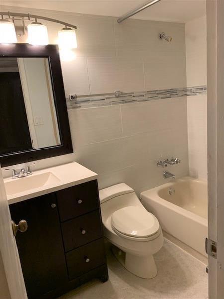 Listing photo 9 for 1021 MOCKINGBIRD Lane Unit#217, Plantation, FL, 33324