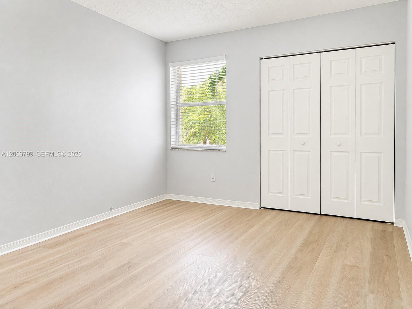 Listing photo 7 for 7830 NW 6th St Unit#204, Pembroke Pines, FL, 33024