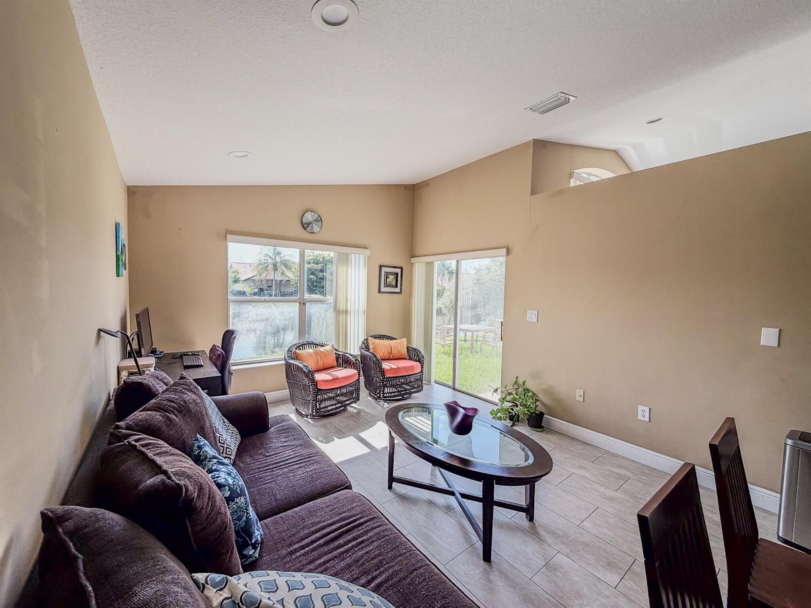 Listing photo 13 for 775 NW 165th Avenue, Pembroke Pines, FL, 33028