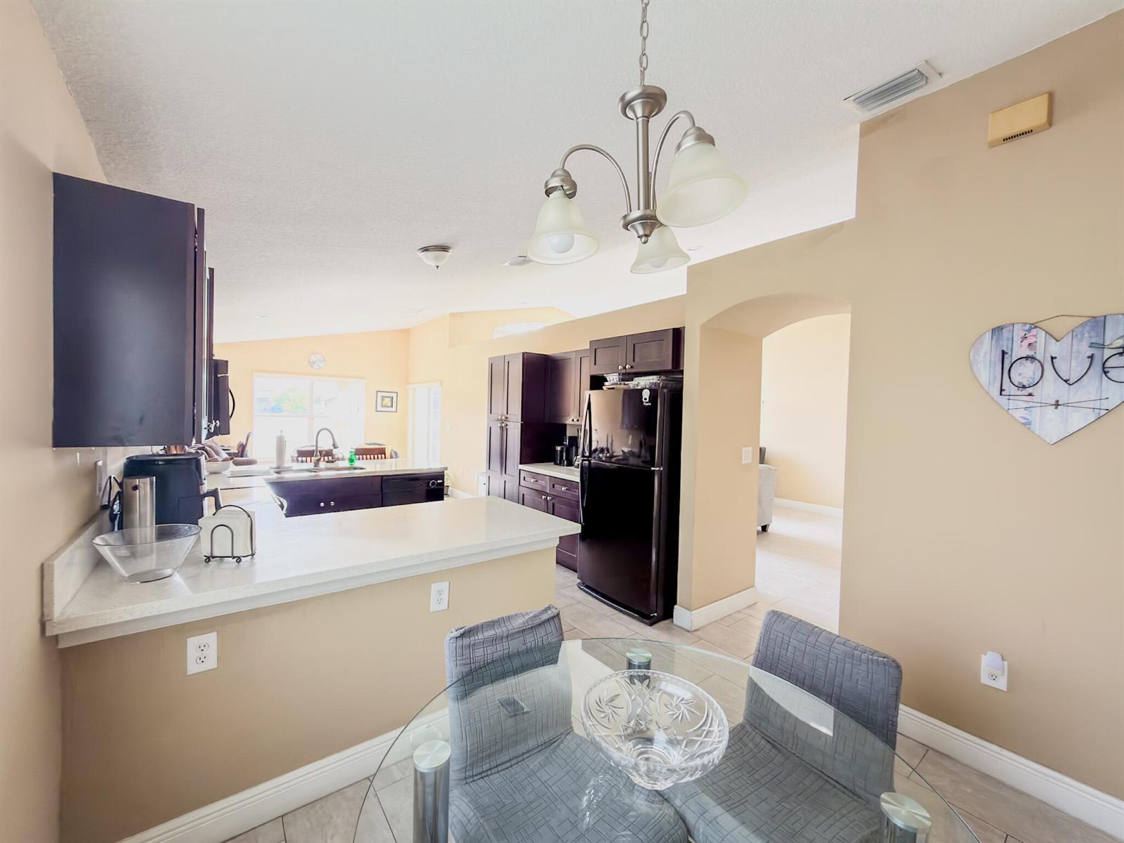 Listing photo 8 for 775 NW 165th Avenue, Pembroke Pines, FL, 33028