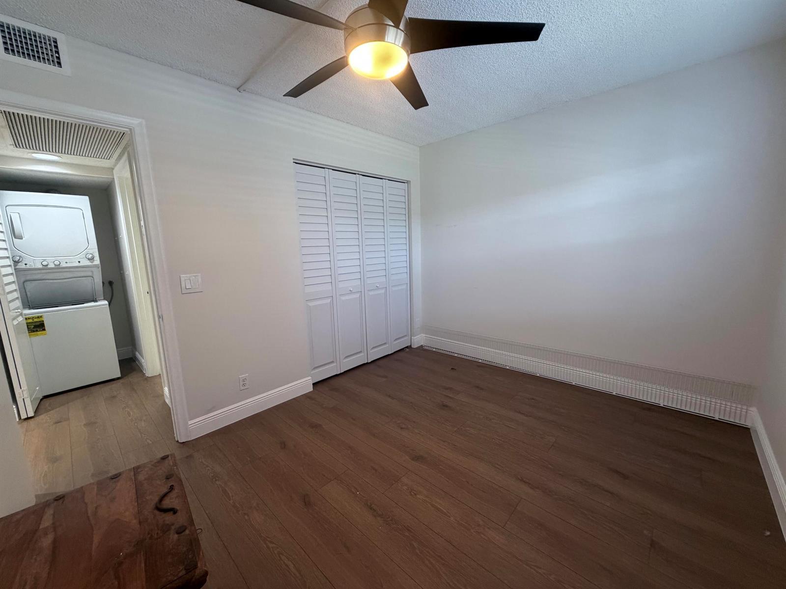 Listing photo 8 for 800 SW 125th Way Unit#308O, Pembroke Pines, FL, 33027