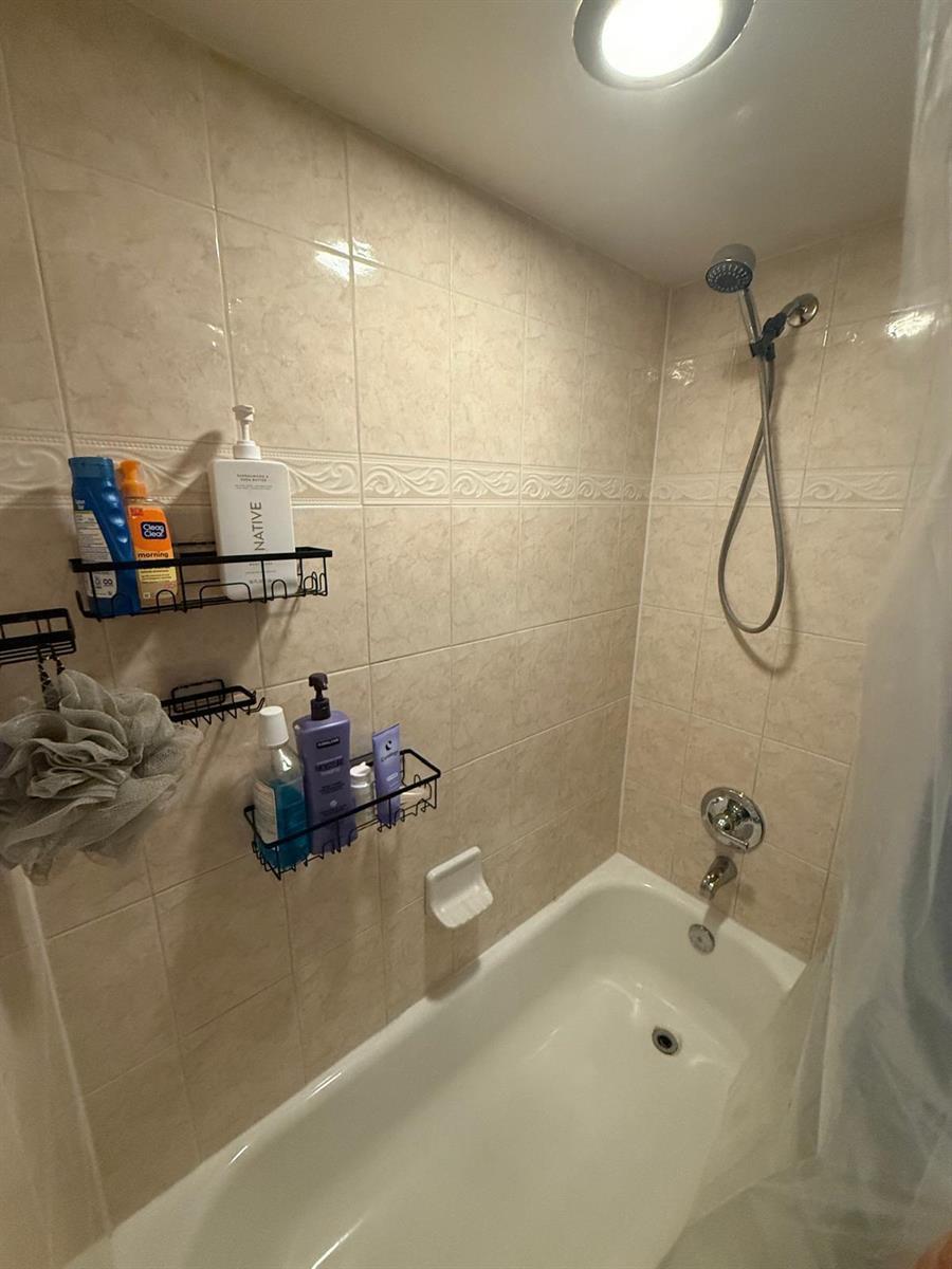 Listing photo 12 for 9321 NW 35TH Manor, Sunrise, FL, 33351