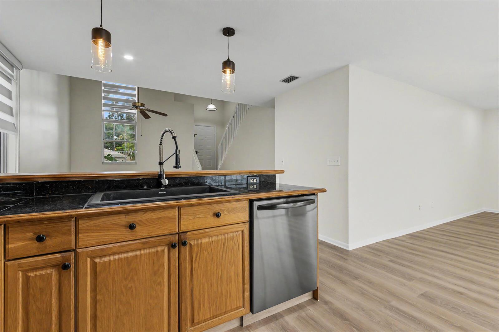 Listing photo 12 for 9825 NW 2nd Court, Plantation, FL, 33324