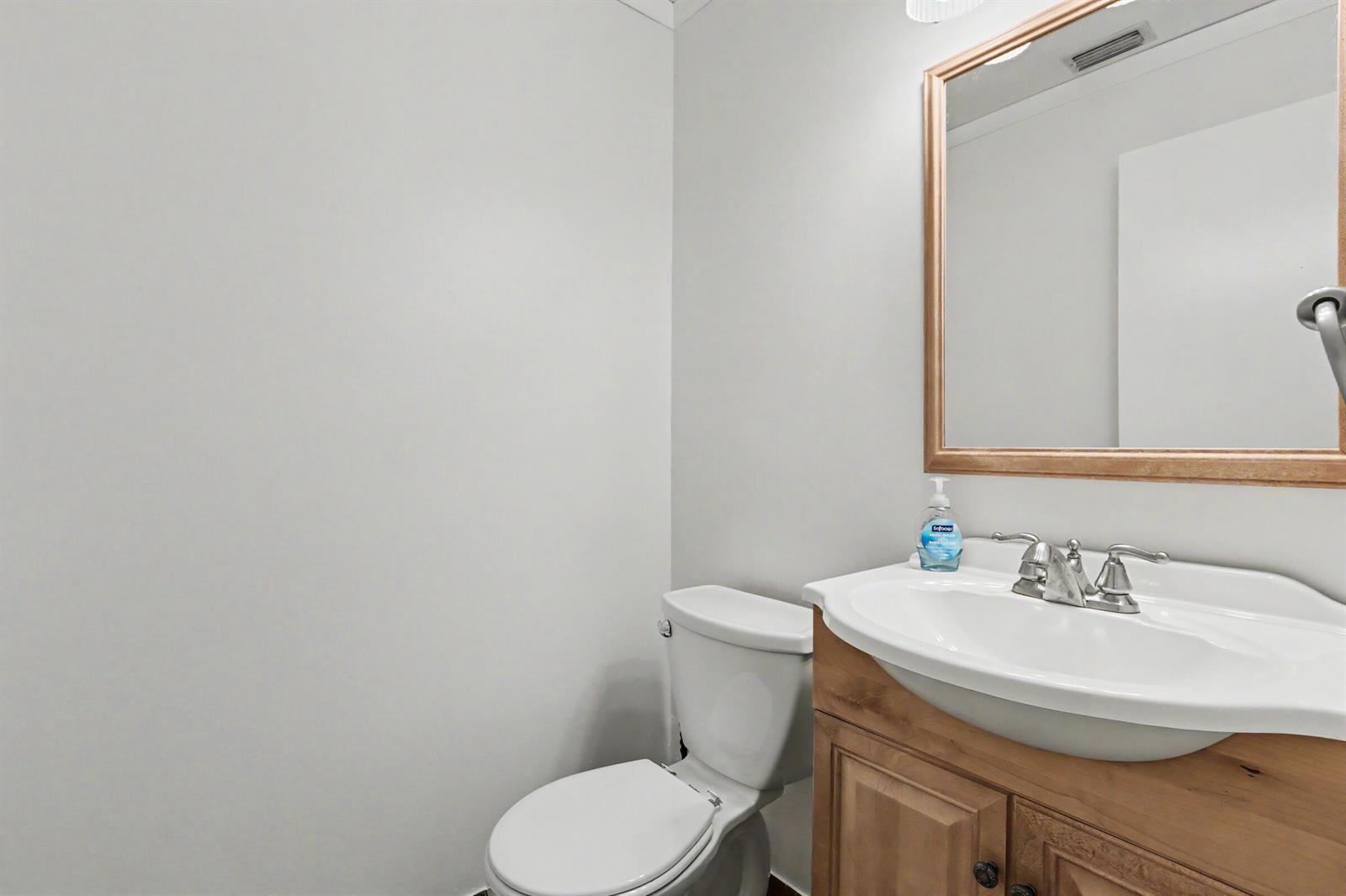 Listing photo 15 for 9825 NW 2nd Court, Plantation, FL, 33324