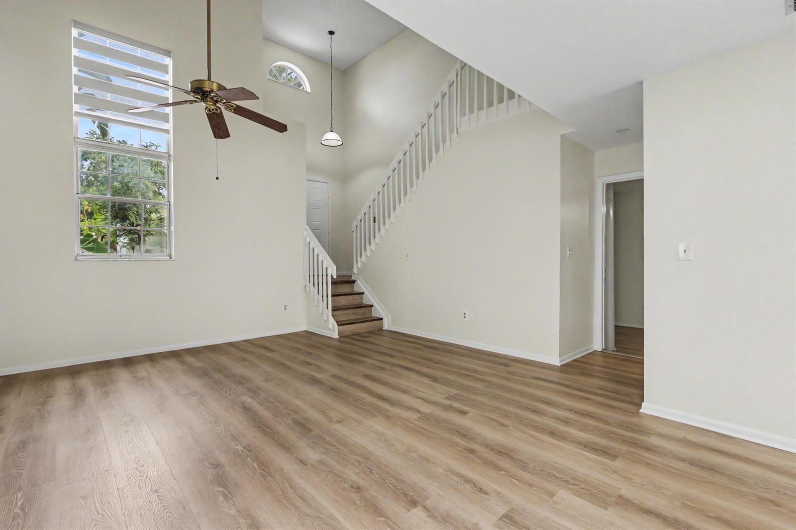 Listing photo 6 for 9825 NW 2nd Court, Plantation, FL, 33324