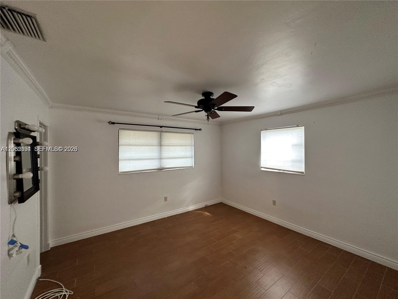 Listing photo 12 for 7880 NW 11th St Unit#0, Pembroke Pines, FL, 33024