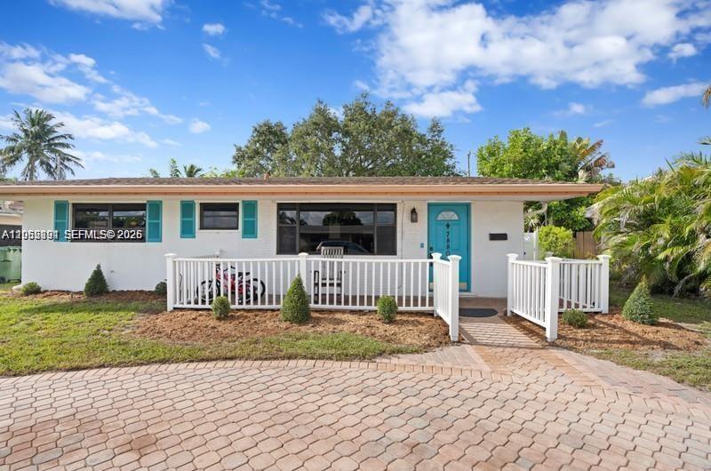 Listing photo 3 for 7880 NW 11th St Unit#0, Pembroke Pines, FL, 33024