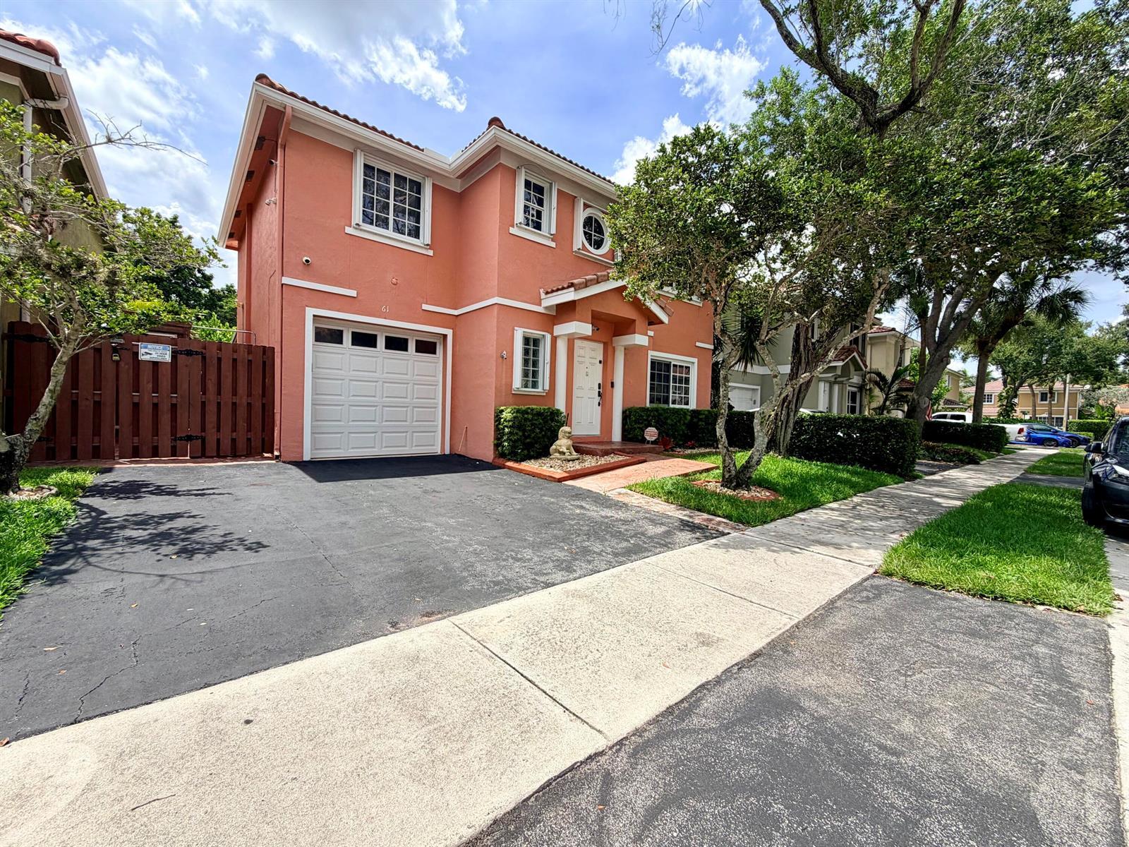 Listing photo 2 for 61 NW 110TH Avenue, Plantation, FL, 33324