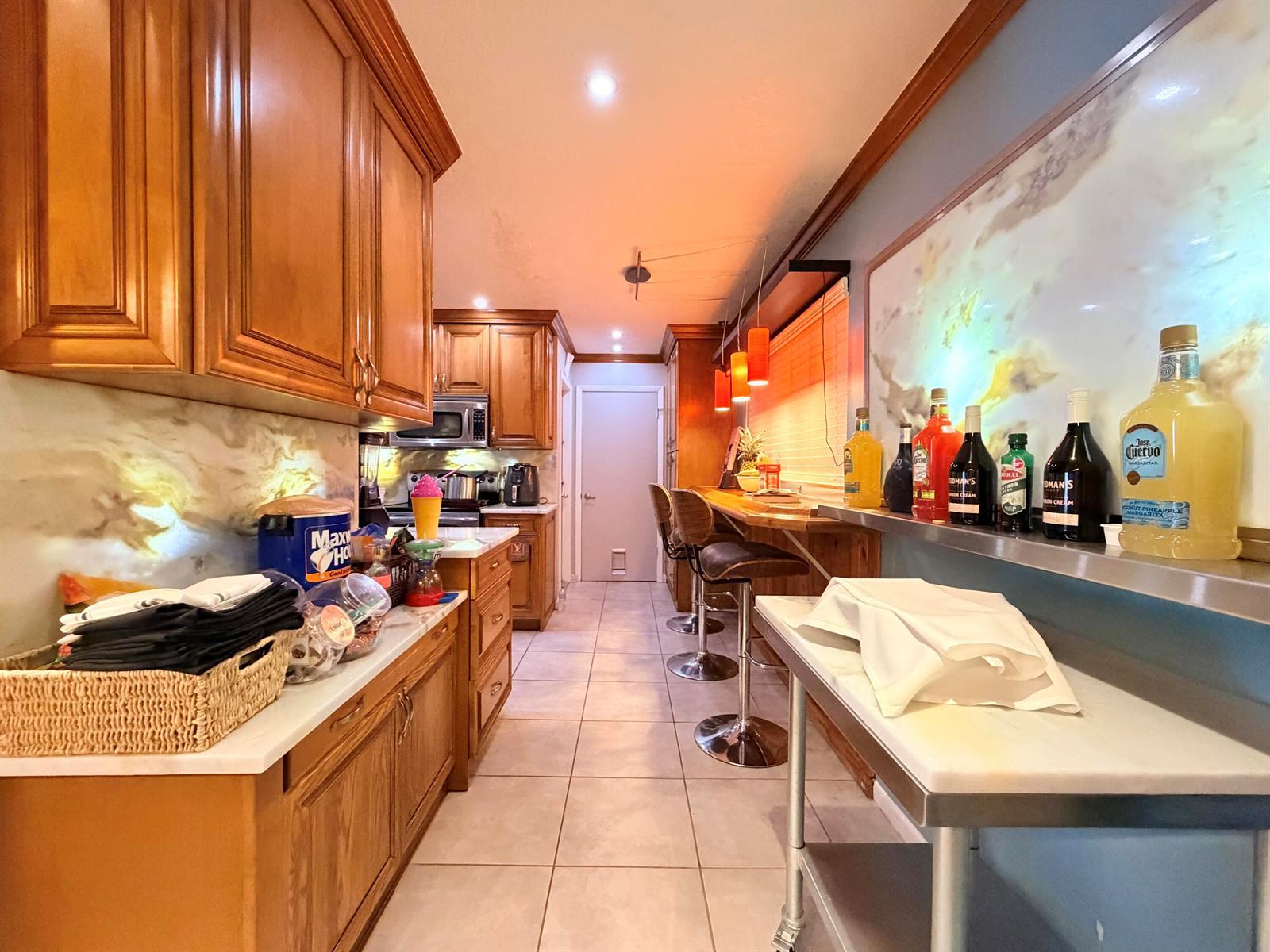 Listing photo 13 for 61 NW 110TH Avenue, Plantation, FL, 33324