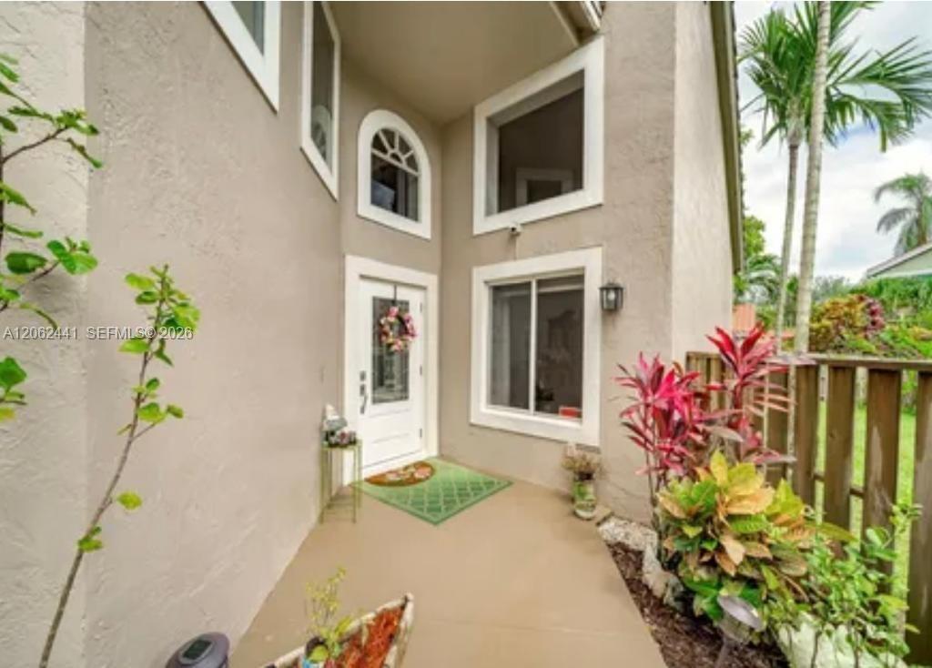 Listing photo 5 for 10157 NW 4th St Unit#1, Plantation, FL, 33324