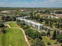 Listing photo 1 for 8461 Springtree Dr Unit#107A, Sunrise, FL, 33351