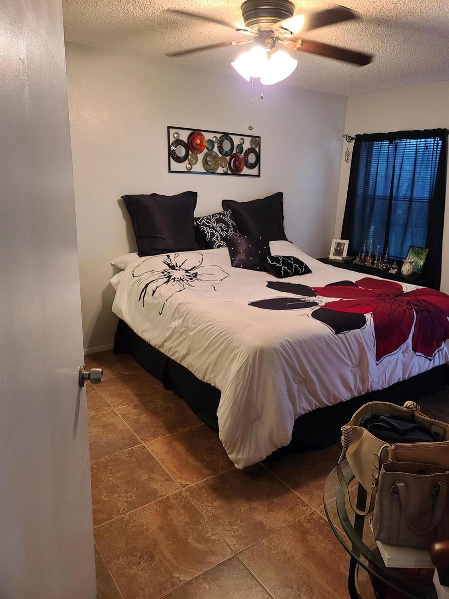 Listing photo 10 for 9999 SUMMERBREEZE Drive Unit#417, Sunrise, FL, 33322