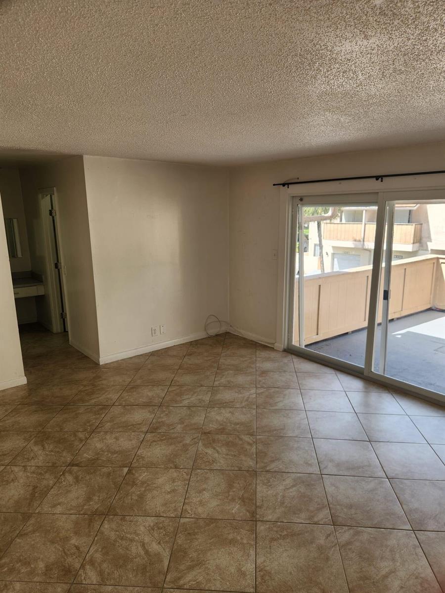 Listing photo 3 for 834 NW 82nd Avenue, Plantation, FL, 33324